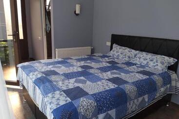 پانسیون Small Guest House