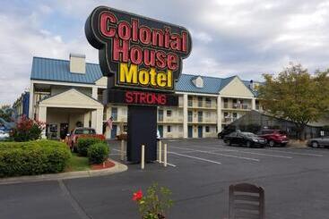 Colonial House Motel