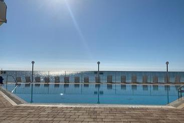 فندق Coco Plum Beach & Tennis Club & Marina