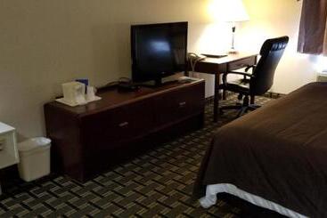 فندق Fairbridge Inn & Suites Batavia  Darien Amusement Park