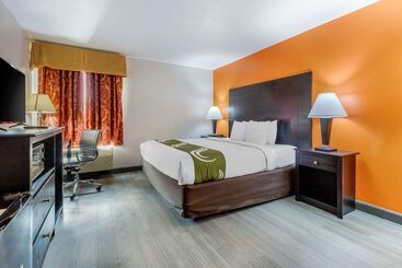 Отель Quality Inn Auburn Campus Area I85