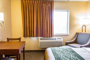 فندق Quality Inn