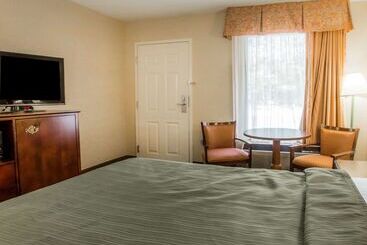 فندق Quality Inn Reidsville Hwy 29