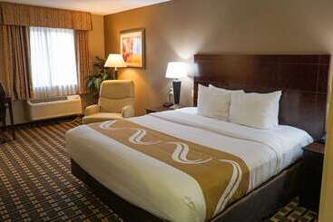 فندق Quality Inn & Suites Watertown Near Prairie Lakes Ice Arena