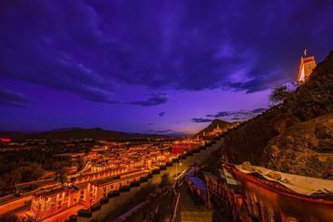 هتل Subei Grand  Shigatse