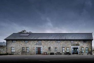 פנסיון Lough Derg House & The Lake Cafe