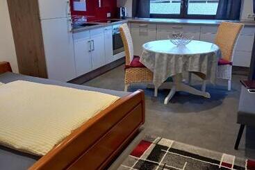 Cafe Und Pension Ringer