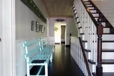 هتل Sapodilla House
