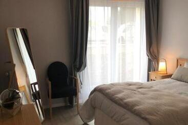 아파트호텔 Résidence Services Seniors Domitys   Les Safrans