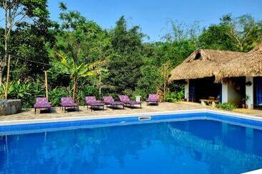 هاستل Nomadders Ha Giang