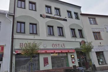 ホテル Ostaš Police Nad Metují