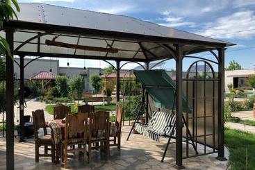 هتل Ralina Restaurant And