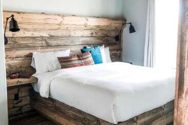 호스텔 Lone Point Cellars