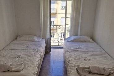 پانسیون Zuni Guest House