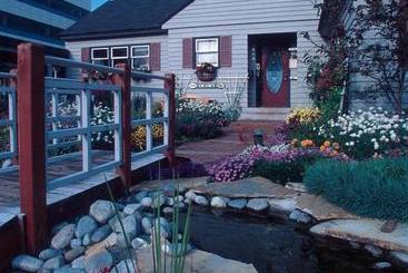 مبيت وإفطار Copper Whale Inn