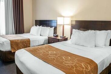 هتل Comfort Suites Fort Wayne   Southwest