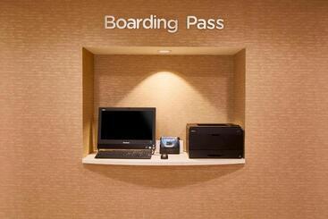 בית מלון כפרי Courtyard By Marriott Albany Thruway