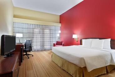 هتل Courtyard Chesapeake Greenbrier