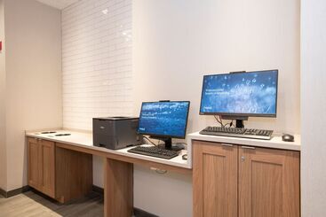 هتل Fairfield By Marriott Inn & Suites Newport Cincinnati