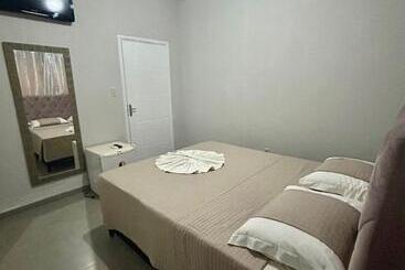 בית מלון כפרי Monte Carlo