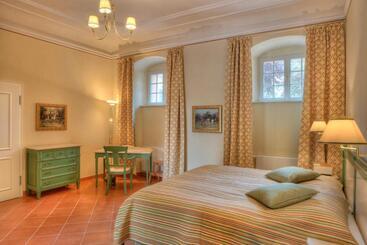 ホテル Urlaubsresidenz Marstall Und Kanzlei Im Schlossensemble