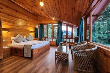 استراحتگاه The Chalets Naldehra