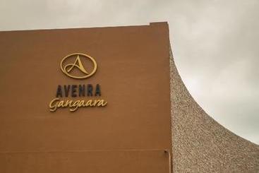 هتل Avenra Gangaara