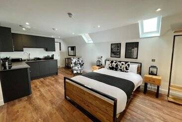 בית מלון כפרי Booking Urban At Stisted