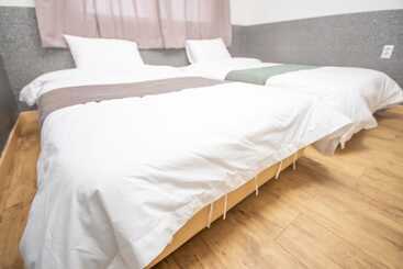 Hyundai Elliot Hotel And Resort