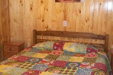پانسیون Hostal Austral