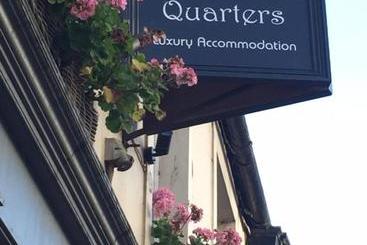 پانسیون The Captains Quarters