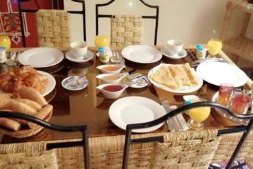 アパートホテル Appart Khris Palace