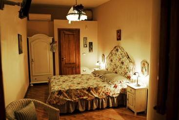 هتل Le Querce Di Mamre