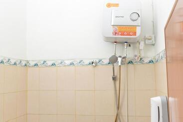 פנסיון Al Ghani Syariah Mitra Reddoorz