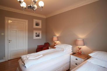 پانسیون Guesthouse Akurinn
