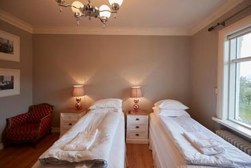پانسیون Guesthouse Akurinn