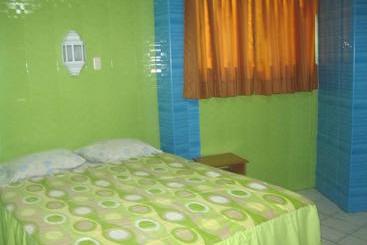 پانسیون Hostal Hostello   Lima Airport