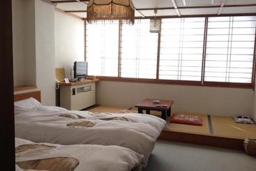 پانسیون Resort Inn Chitose