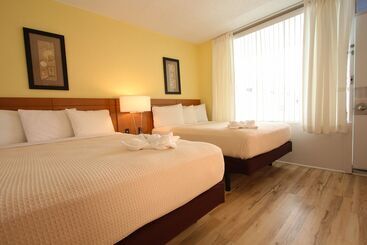 The Crusader Oceanfront Family Resort