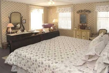 هتل Chester Bulkley House Bed & Breakfast