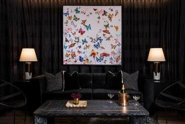 هتل Claridge House