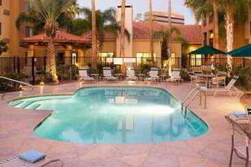 هتل Courtyard By Marriott Tucson Williams Centre