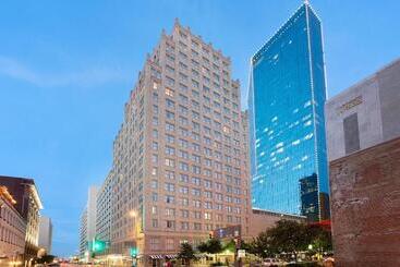 هتل Courtyard Fort Worth Downtown/blackstone