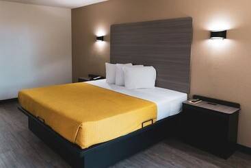 호텔 Express Inn & Suites