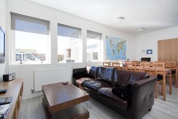 تختخواب و صبحانه Kef Guesthouse By Keflavík Airport