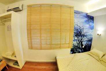 여관 Karma White Castle