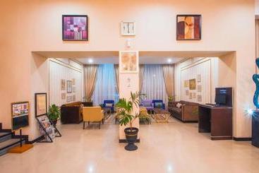 Daima Hotel Padang
