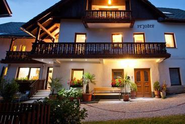 פנסיון Guesthause Pr Jozef