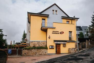 Пансион Penzion Hurikán 63
