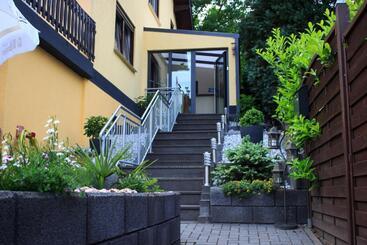 ペンション Zur Brücke